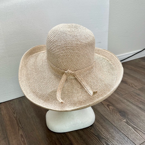 Chic Beige Sun Hat for Women - Picture 4 of 10